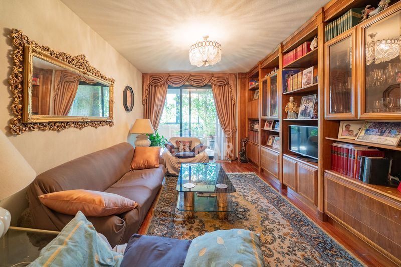 Foto 73d743da-6a91-40d5-872a-d47a802a8c0d. Pis amb calefacció aparcament a Almagro Madrid