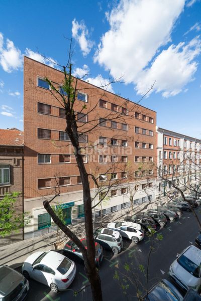 Foto bf1e9105-39cb-4a4d-bf97-7de952ccaf6d. Pis amb calefacció a Almagro Madrid