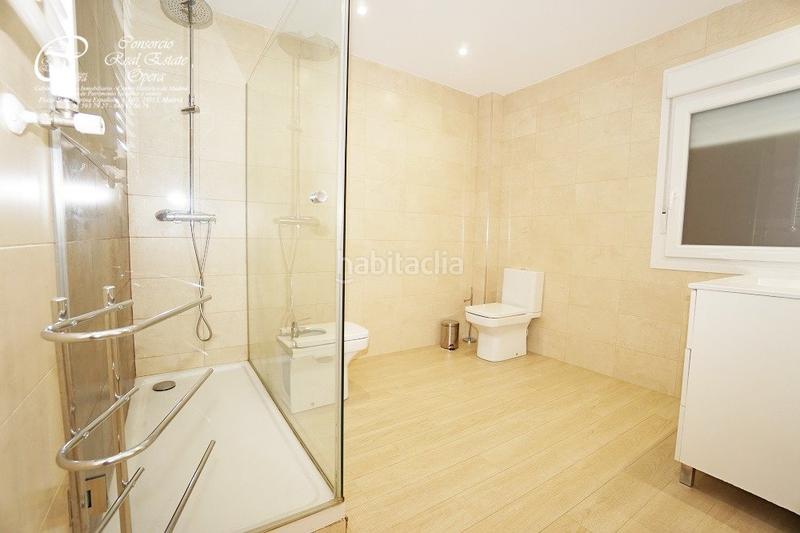 Foto 7227aad7-4a58-4557-882e-45268224ad96. Rent flat with heating in Sol Madrid