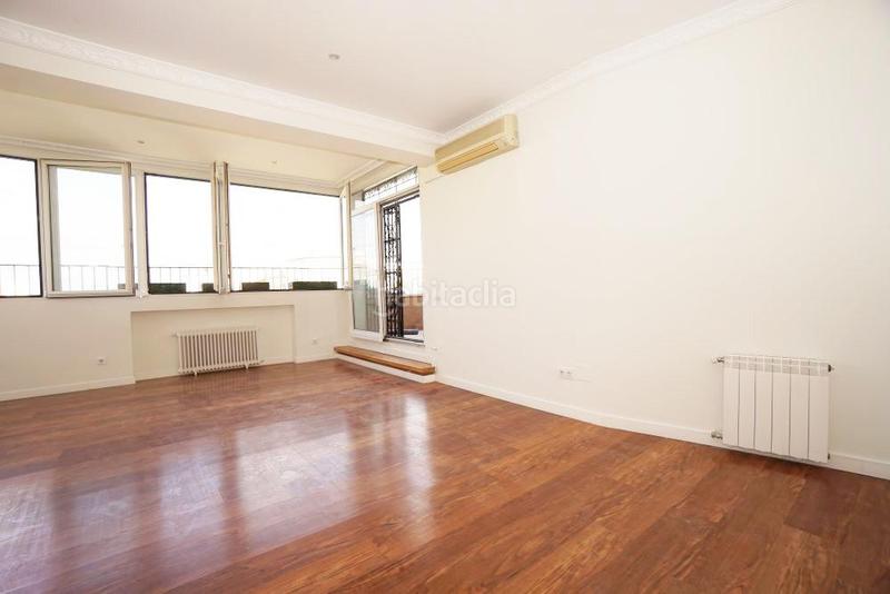 Foto 8b35b585-c5e3-4ee2-8580-39b373b74df2. Alquiler piso ático en marques de urquijo en Argüelles Madrid