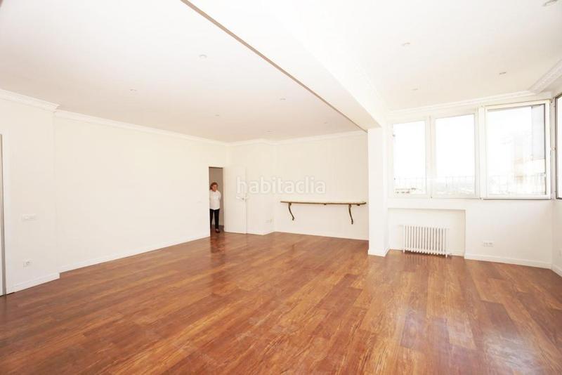 Foto 1db8f2d4-2013-4f5a-a296-79f9f23319d7. Rent flat with heating in Argüelles Madrid