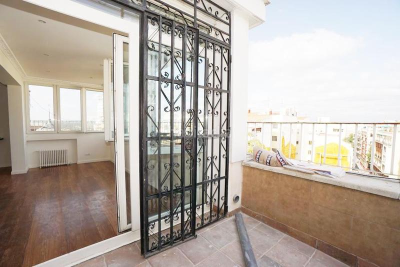 Foto 8b5895ae-199c-4aa9-bbb3-bf89cd87e7f4. Rent flat with heating in Argüelles Madrid