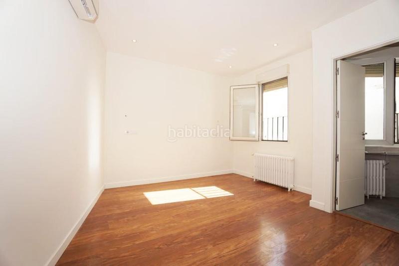 Foto cc54e67f-897f-401c-a937-4f44c81c185b. Rent flat with heating in Argüelles Madrid