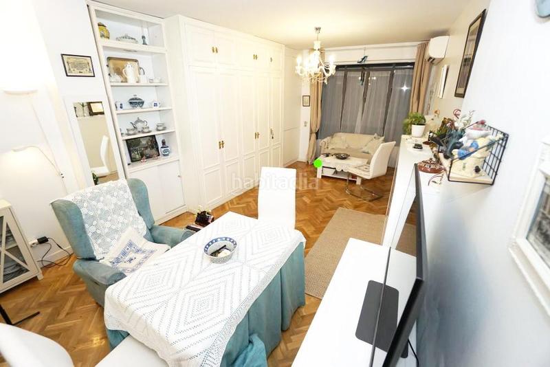 Foto e9ee8d21-5fd5-45fb-940d-cfd9f9b4c0e5. Pis amb calefacció a Universidad-Malasaña Madrid