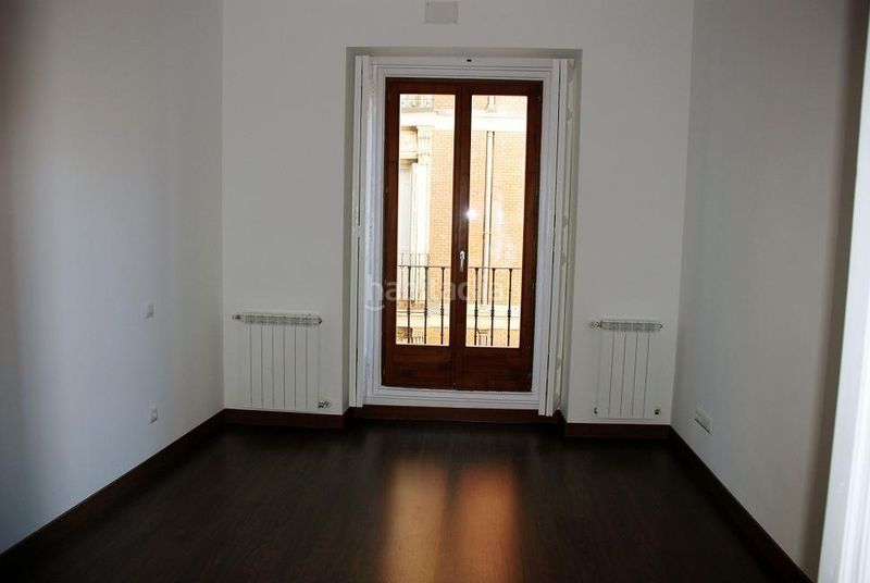 Foto b11743da-fb0b-49e7-9fec-2a39da0d0cad. Pis amb calefacció a Palacio Madrid