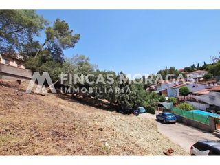 Terreny residencial  Pasaje rubies. Solar en venta en la florestales planes