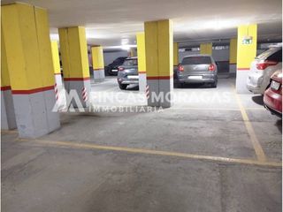 Parking coche en Calle Martorell