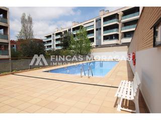 Miete Etagenwohnung  Josep tarradellas. Alquiler larga duración piso con piscina en mirasol