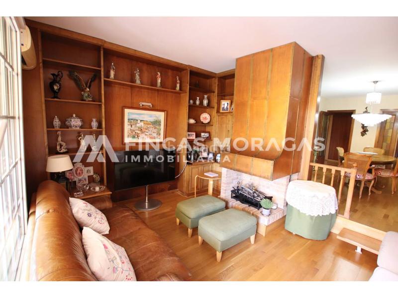 Foto 0b41d7fd-5eb8-4d67-9261-4a6ee544014b. Àtic amb calefacció aparcament a Eixample Sant Cugat del Vallès