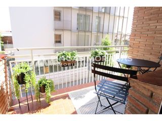 Flat  Calle francesc moragas. Venta de piso reformado en el centre de sant cugat del vallès