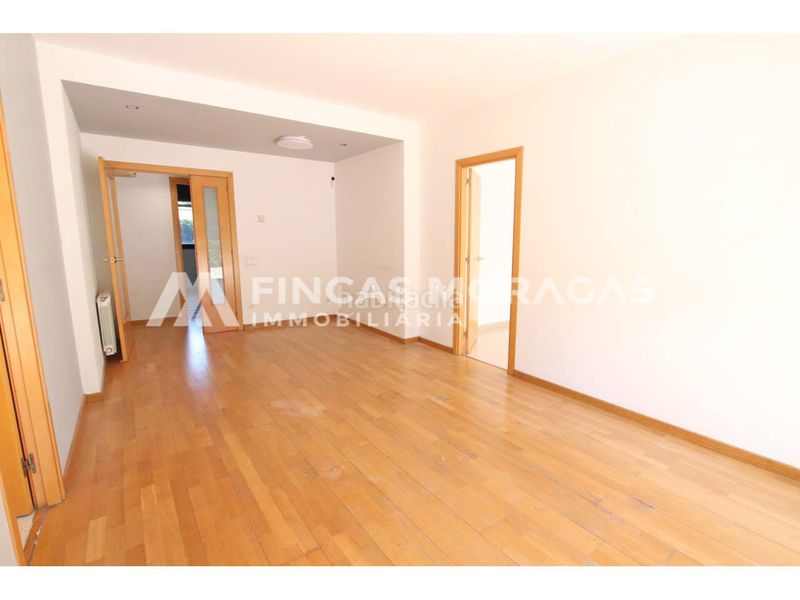 Foto ad08286d-c84b-48c7-a741-7bc51d9e584a. Lloguer pis amb calefacció aparcament piscina a Ca n´Alzamora Rubí