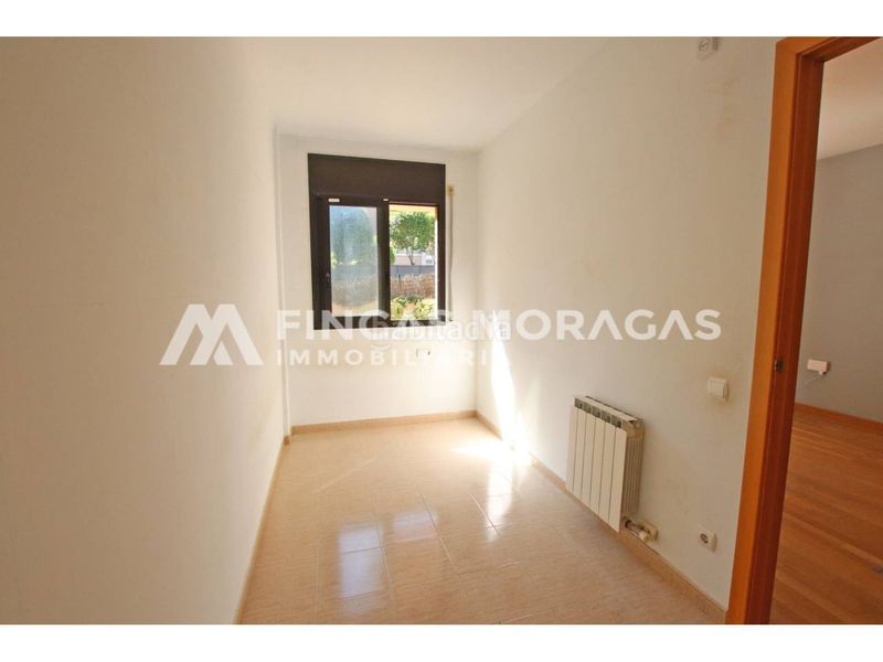 Foto e96249b8-0491-4bb0-8695-6a789a113e87. Lloguer pis amb calefacció aparcament piscina a Ca n´Alzamora Rubí