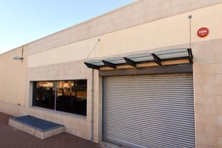 Local Comercial  Calle del pino silvestre