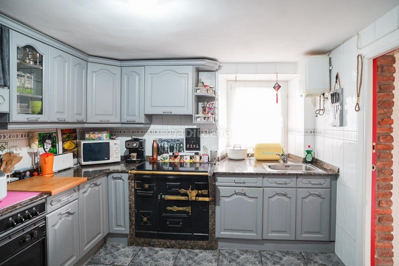 Foto ab0e64aa-ca24-4780-9920-a4fc4762480f. Casa amb aparcament a Corvera de Toranzo