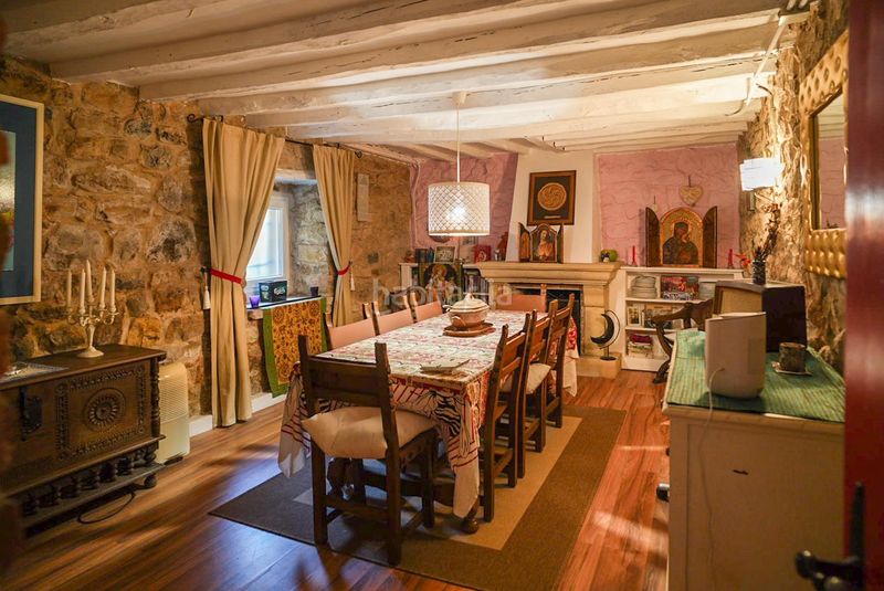 Foto c5ddb8d5-bab7-4a82-b1cb-843d887a083a. Casa amb aparcament a Corvera de Toranzo