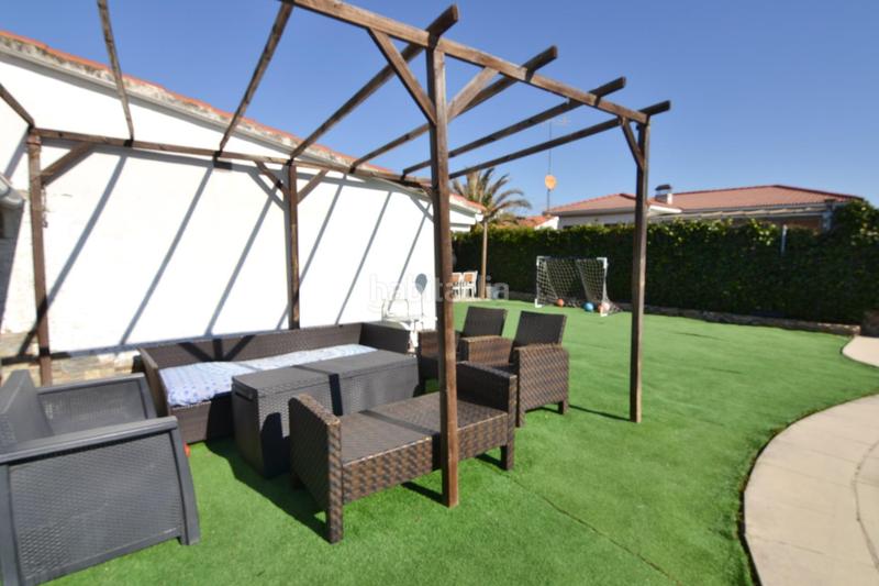 Foto ddb02605-f73d-4340-abf0-fe37165ebd4c. Chalet en Parque Coimbra Móstoles
