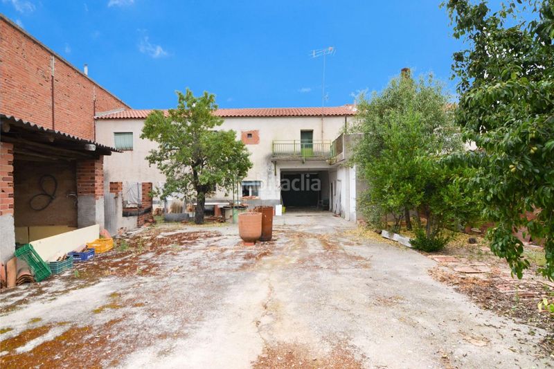 Foto 9abf6b50-0ba7-4b0f-94db-b9bc932f6ed9. Casa en Camarena
