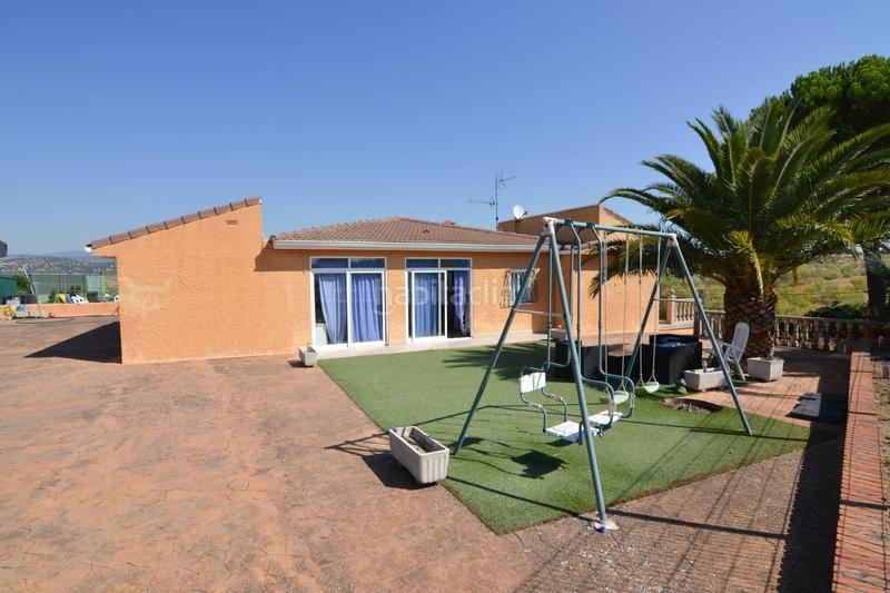 Foto 482d8783-121f-4d5d-a5b7-22eb41d6ca2e. Xalet amb aparcament a Quijorna