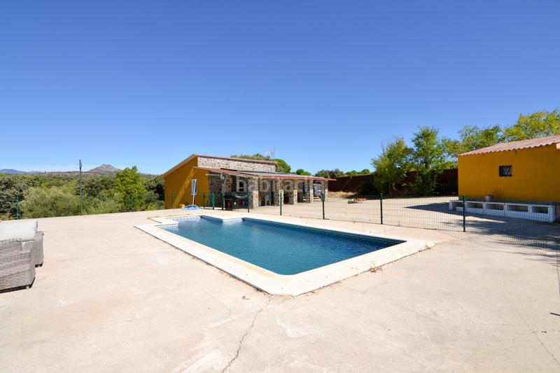 Foto d6b47765-43b5-474c-b874-53a17961ee7d. Masía en camino Almorox en Almorox