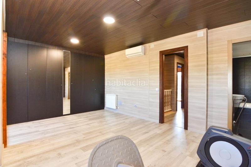 Foto b875eb79-d085-47c8-be94-52640d264c1a. Casa adossada amb calefacció aparcament a El Pijorro Navalcarnero