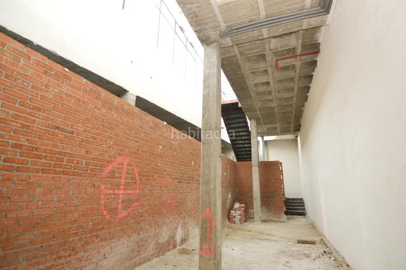 Foto b63267cb-eb43-4ae8-88a5-7abcbd4a54b3. Local comercial en Zona Europa Arroyomolinos