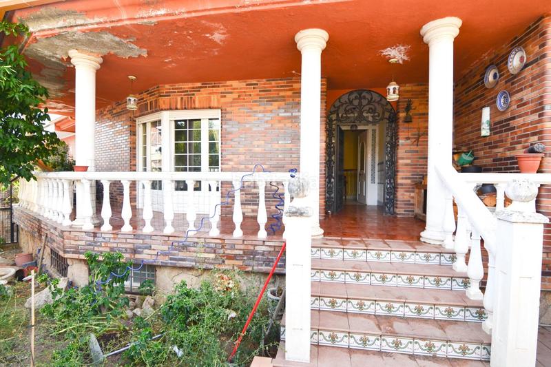 Foto c193e97e-da2d-4dd0-89ce-1783e6f8b03e. Casa pareada en El Pijorro Navalcarnero
