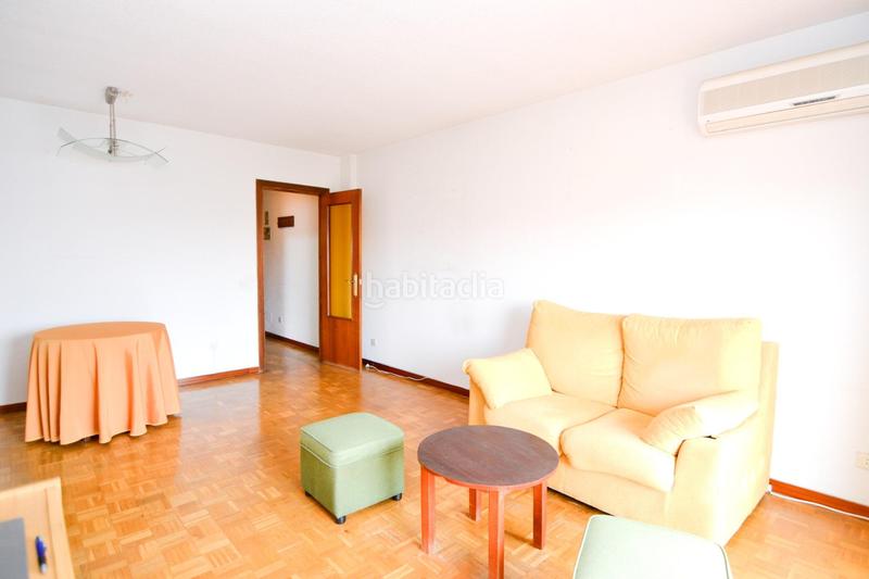Foto 18631a43-c2b1-498a-bc4a-21bfe0ff4c3d. Flat with heating in El Soto Móstoles
