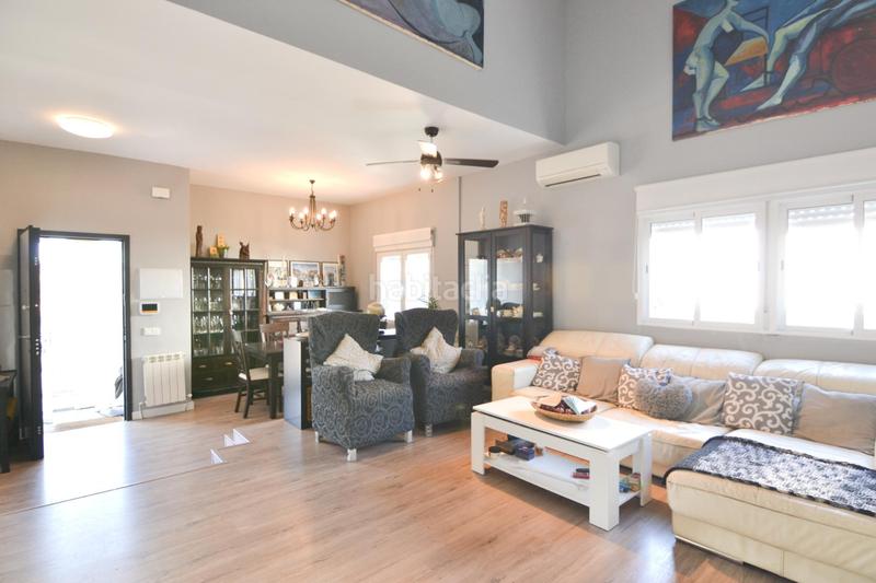 Foto 13b5daad-64fe-40e4-b2ac-ac962723c12b. Chalet mit heizung parking pool in Parque Coimbra Móstoles