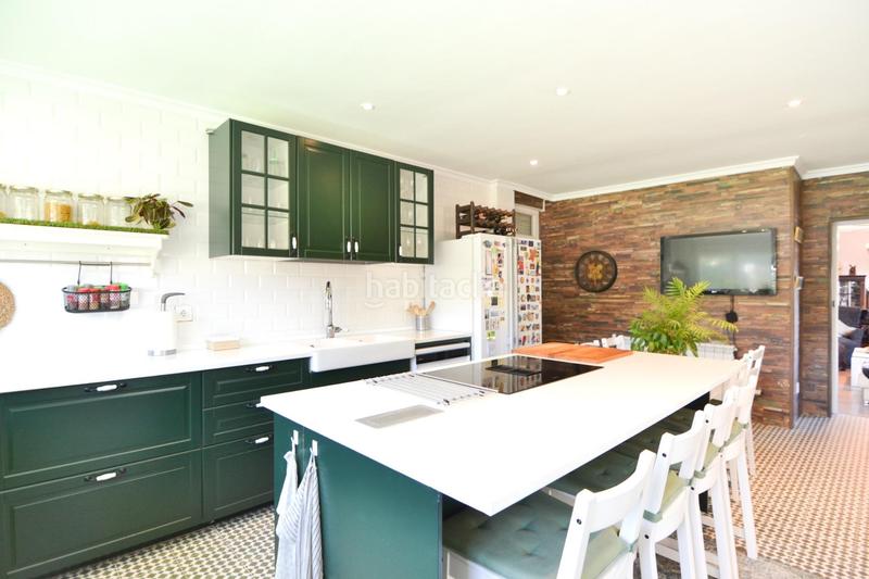 Foto 5fc5691d-37c6-495a-9379-dc1545701e2c. Chalet mit heizung parking pool in Parque Coimbra Móstoles