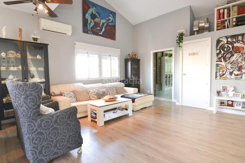 Foto 70ba0cec-4092-428b-a4b9-e1285f83a58a. Chalet con riscaldamento parcheggio piscina in Parque Coimbra Móstoles