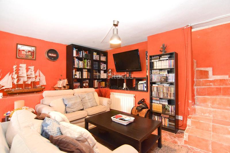 Foto b7d719fe-2024-41a1-aeae-bcaf7992f723. Chalet con riscaldamento parcheggio piscina in Parque Coimbra Móstoles