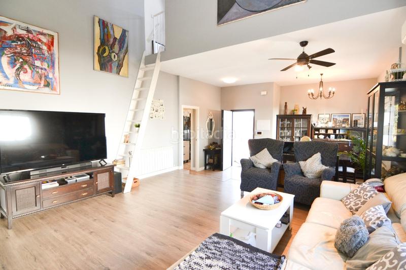 Foto 4ebaa671-5ba0-476d-aab7-e7c1b1a0077f. Xalet amb calefacció aparcament piscina a Parque Coimbra Móstoles