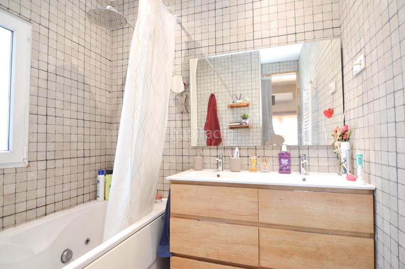 Foto 8056bd74-38f3-4b9c-80cb-d05210ff9b2e. Xalet amb calefacció aparcament piscina a Parque Coimbra Móstoles