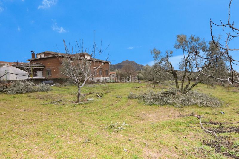 Foto a8f22b0c-3083-4cf1-a226-58635ce007b5. Casa amb aparcament a Cadalso de los Vidrios