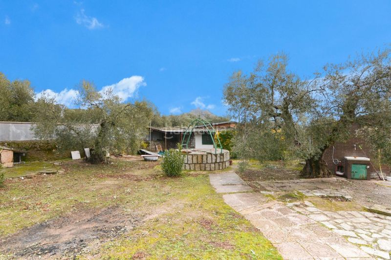Foto c9ca2a72-ada2-4920-b7f0-4a12984a64fa. Casa amb aparcament a Cadalso de los Vidrios