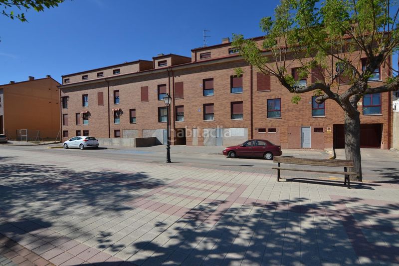 Foto 52a5b4a4-775f-4f3d-9a8e-c4eaf4e6b1b0. Dúplex amb calefacció aparcament piscina a Casarrubios del Monte