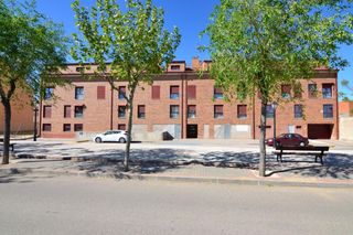 Zweistöckige Wohnung in Casarrubios del Monte