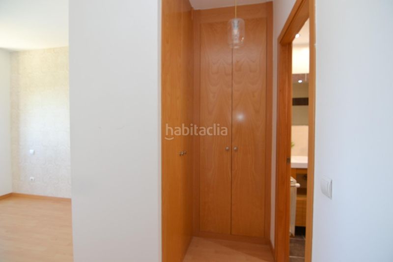 Foto b07764ba-c60f-4cbf-bdbe-7c632bed76a6. Pis amb calefacció aparcament piscina a La Dehesa - El Pinar Navalcarnero