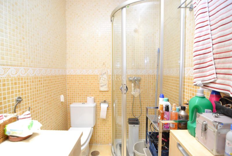 Foto 61b6c7dc-054b-4009-ae0b-9bf34ec246cb. Casa aparellada amb calefacció aparcament piscina a Griñón