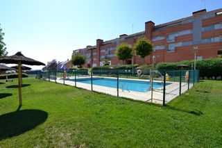 Rent Flat in Zona Europa. Espectacular piso de alquiler por temporada hasta el 30 de junio