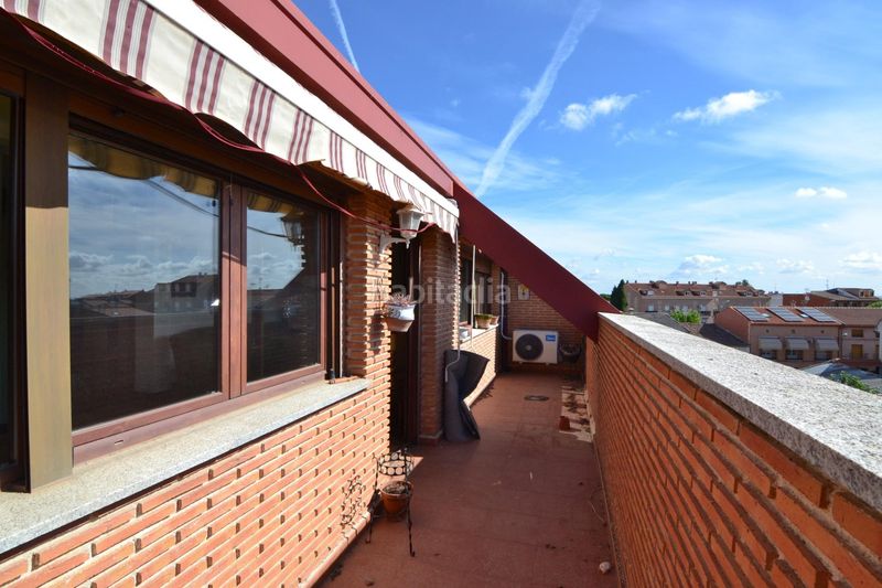 Foto b8550e61-01f4-4b95-9b62-fd0f9a5d9725. Casa adossada amb calefacció aparcament a Valmojado