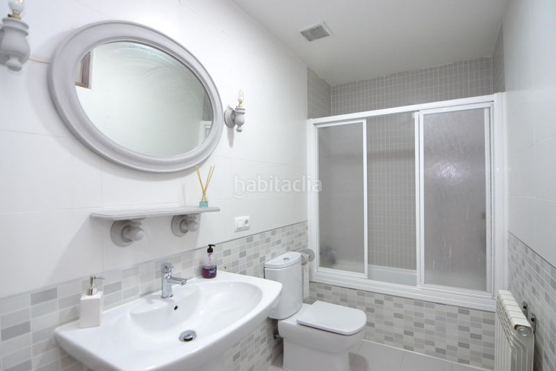 Foto c96f19e2-da97-4ba0-acb9-6dd9b3b9e1bd. Casa adossada amb calefacció aparcament a Valmojado