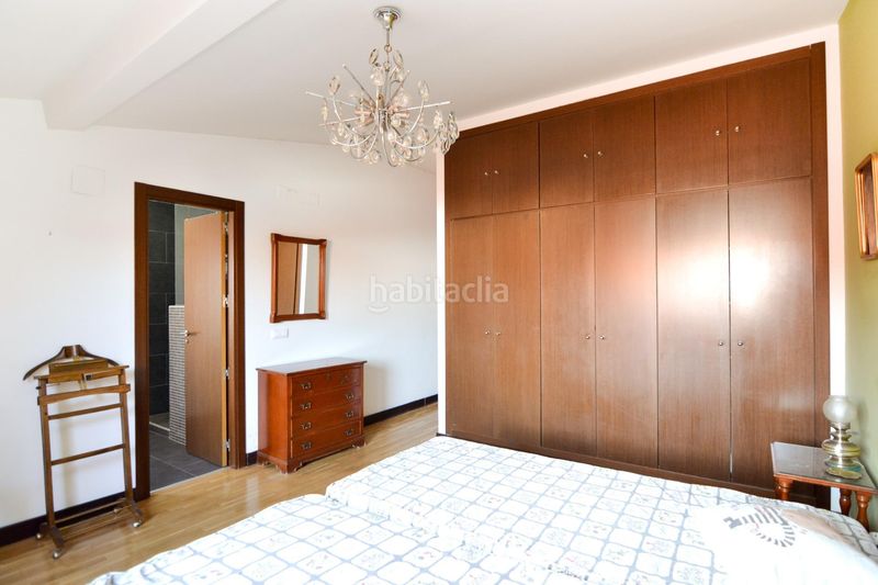Foto db871a4d-f435-4ef9-8853-b87cb6cdb5b3. Casa adossada amb calefacció aparcament a Valmojado