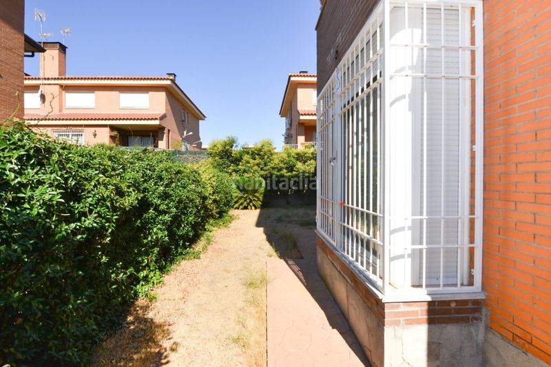 Foto bd75c707-7b58-410f-9e33-d7e94fcdbf13. Casa aparellada amb calefacció aparcament a Camarena