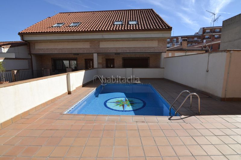 Foto db4efb71-f42e-4c9e-9b70-b4b9e7ececeb. Duplex con riscaldamento parcheggio piscina in Centro Navalcarnero