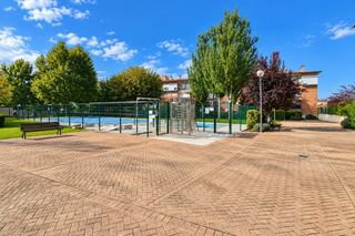 Flat in El Mirador-El Grillero. Piso en urbanización privada con piscina y zonas ajardinadas