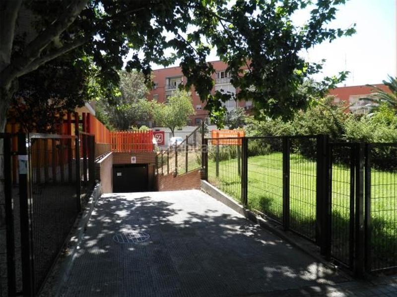 Foto 59269d33-b863-42bb-b77c-c2e067077b7c. Miete motorradparkplatz in avenida de circunvalación 51 in Madrid