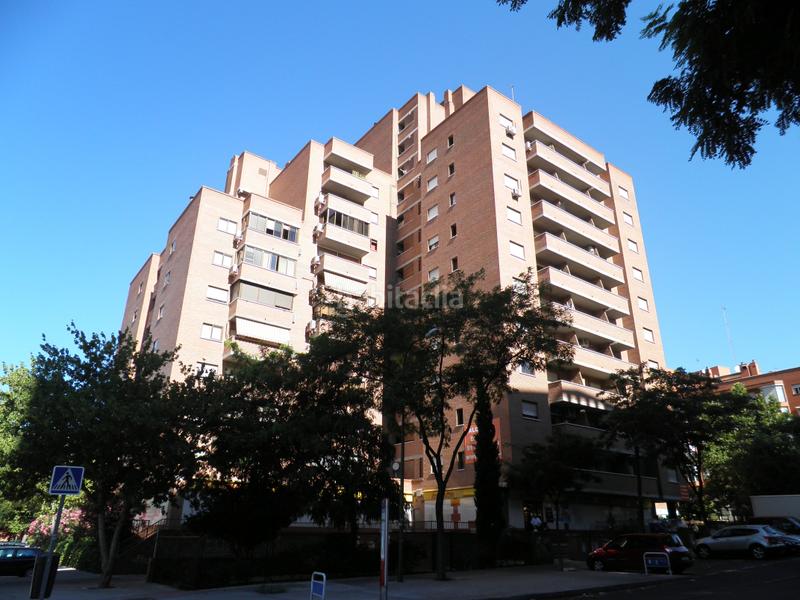 Foto 93d74bef-df14-4697-8ab3-6c7ba1e41df7. Location parking moto dans calle de villalobos 42 dans Madrid