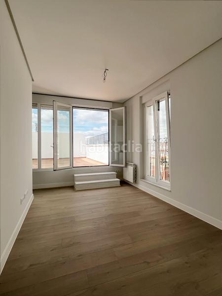 Foto c948dbad-b499-44ba-8f60-990a80a2b061. Rent penthouse in calle de cavanilles 29 in Pacífico Madrid