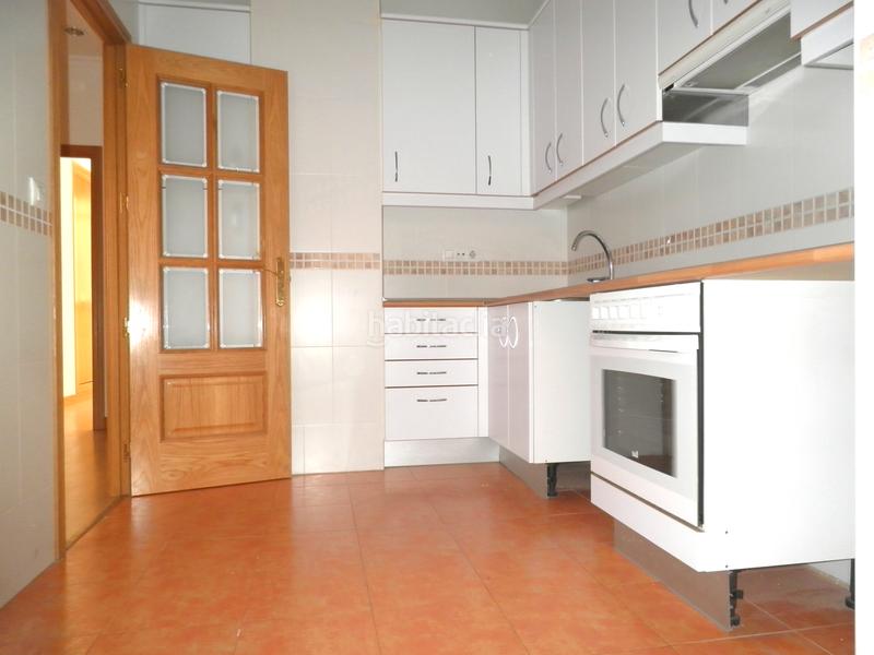 Foto d73d2cc2-e74b-4477-986a-7e85ea0b306a. Affitto appartamento in calle de peña nueva 68 in Madrid